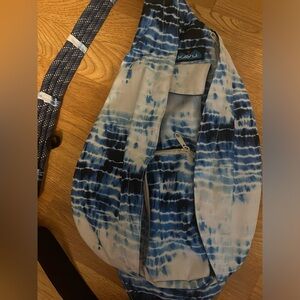 Kavu Rope Sling Bag LIKE NEW!